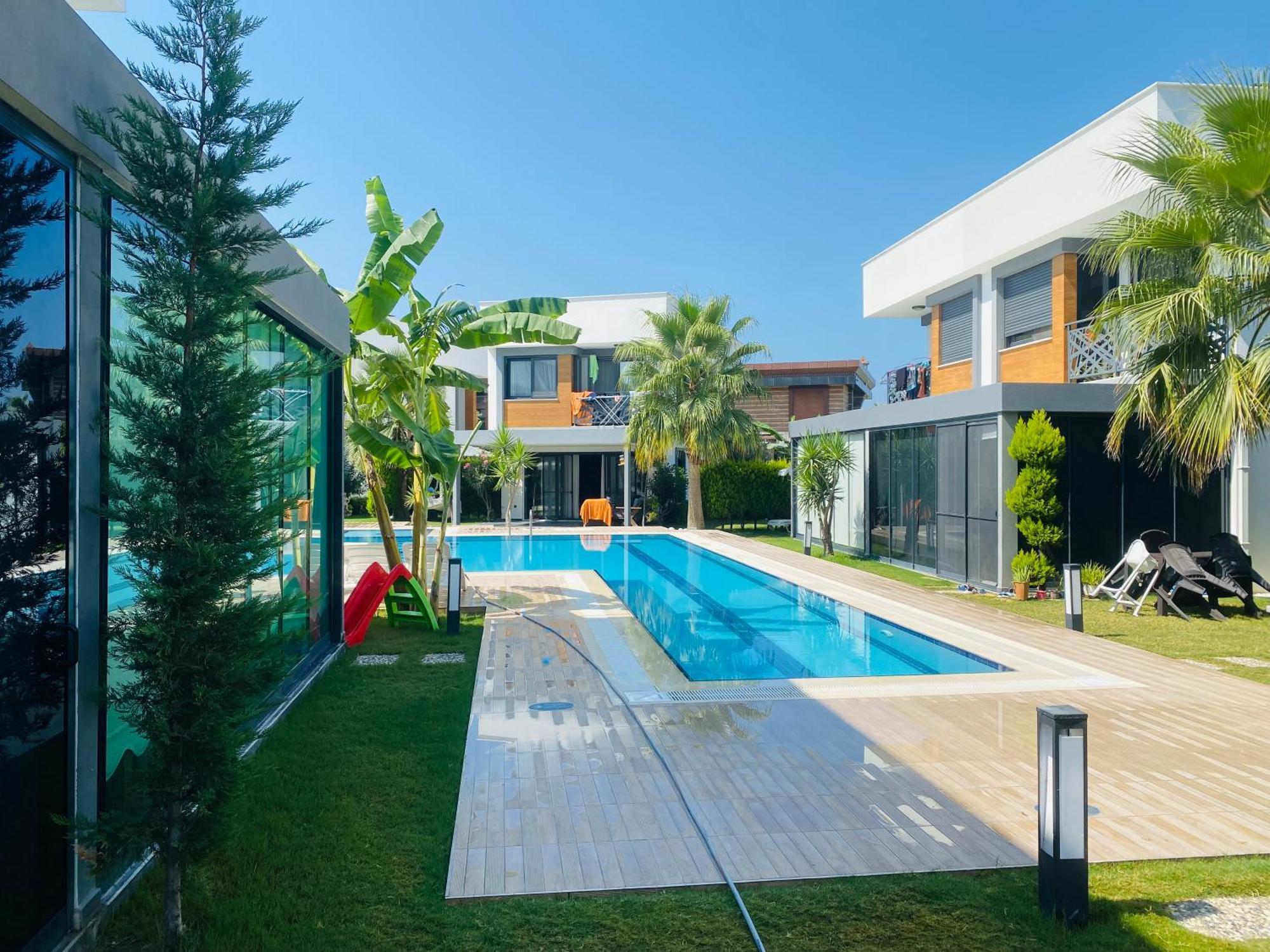 Villa Yilmaz Dream Holiday คูซาดาซี ภายนอก รูปภาพ